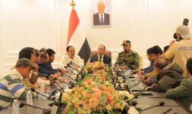 وزير الصناعة يتراس اجتماع لجنة الاصلاحات السعرية ويزور عددا من المصانع