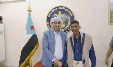 القيادي صالح أبو الشباب يُهنئ الرئيس الزبيدي بالانتصار الذي تحقق في سيئون