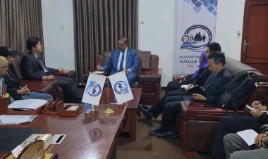 الوزير الزعوري يبحث مع القائم بأعمال السفير الصيني سبل دعم برامج ذوي الإعاقة