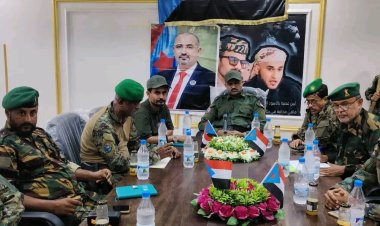 العميد السيد يترأس اجتماعاً بقيادات الحزام الأمني في أبين ويؤكد وقوفه الكامل مع القيادة الجنوبية ويشدد على رفع الجاهزية