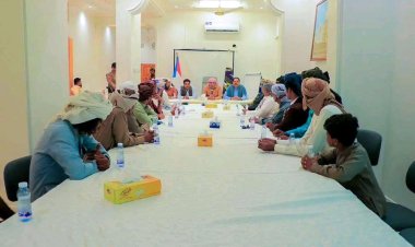 رئيس الجمعية الوطنية يلتقي مشايخ نهد ومرة والصيعر