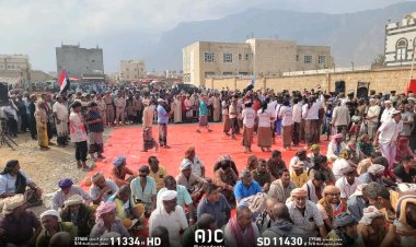 حديبو تشهد احتشادًا جماهيريًا واسعًا في ساحة الاعتصام بسقطرى