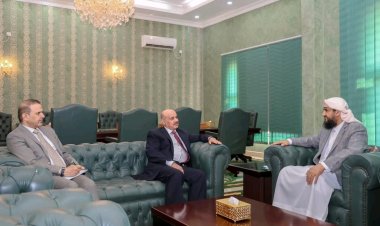 المحرّمي يلتقي محافظ البنك المركزي ويؤكد دعم جهود الاستقرار النقدي