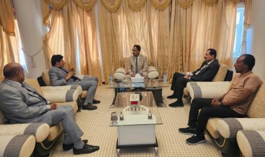 باعوم يلتقي مدير شركة النفط فرع وادي حضرموت