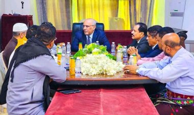 رئيس الجمعية الوطنية يطَّلع على أوضاع مؤسسة الكهرباء بوادي حضرموت