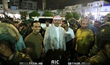 عاجل .. الرئيس القائد عيدروس الزُبيدي يزور ساحة الاعتصام ويؤكد دعمه لمطالب الجماهير باستعادة دولة الجنوب العربي