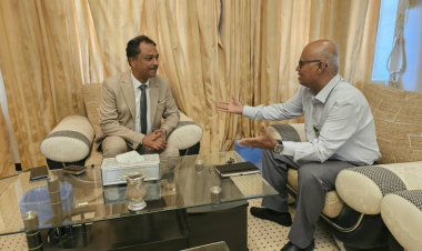 باعوم يبحث مع مدير ضرائب وادي حضرموت إعادة ترتيب النظام الضريبي ووقف الهدر