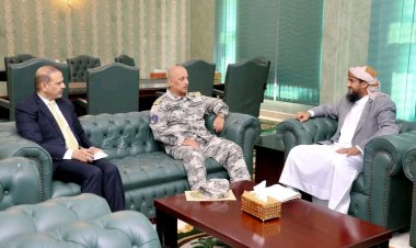 المحرّمي يبحث تعزيز قدرات خفر السواحل لمواجهة تهريب السلاح والتهديدات البحرية