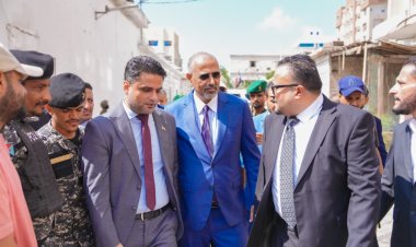 الرئيس القائد عيدروس الزُبيدي يتفقد سير العمل بوزارة الإعلام والثقافة والسياحة