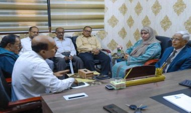 فريق الرقابة والتوجيه الرئاسي يطلع على سير العمل في منسقية الانتقالي بجامعة حضرموت