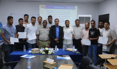 اختتام الدورة التدريبية حول ضرائب التحصيل والنفقات والأجور بالمركز البحري في ميناء المكلا