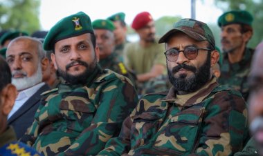 العميد طلال الكلدي قائد اللواء الأول مقاومة جنوبية وقائد قوات الطوارئ دلتا أبين يشارك المعتصمين في زنجبار