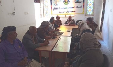 اللجان الاعتصام المفتوح لابناء المنطقة الوسطى تعقد اجتماعاً تشاورياً برئاسة رئيس مخيم الاعتصام