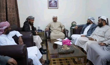 محافظ سقطرى يلتقي نائب وزير الأوقاف والإرشاد