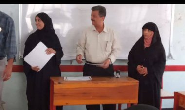 عدن..توزيع شهادات اجتياز الاسعافات الاوليه لعدد من المتطوعين في التواهي