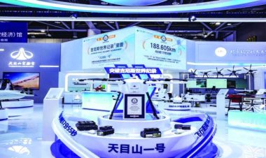 طائرة دون طيار تسجل أطول مسافة بالعالم