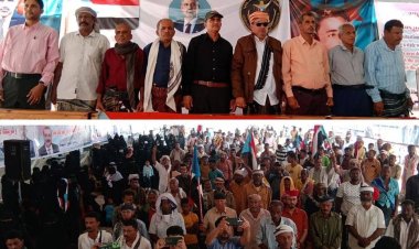 مخيم اعتصام أبناء أبين يواصل فعالياته اليومية تأكيداً على مطلب استعادة الدولة الجنوبية