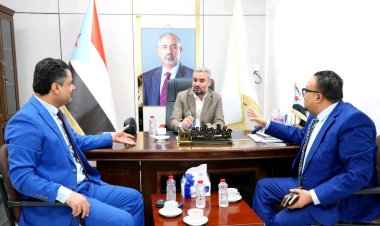 رئيس هيئة الإعلام والثقافة يناقش مع نائب وزير الإعلام والثقافة والسياحة آليات التعاطي الإعلامي مع التطورات على الساحة الجنوبية