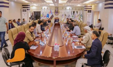 وزير النقل يعلن بأسم الوزارة والهيئات والمؤسسات والشركات التابعة لها تأييد كافة القرارات والخطوات التي اتخذها الرئيس القائد المناضل عيدروس بن قاسم الزبيدي