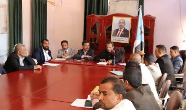 السلطة المحلية بمحافظة أبين تؤكد انضباطها المؤسسي وتعلن دعمها الكامل لخطوات المجلس الانتقالي الجنوبي