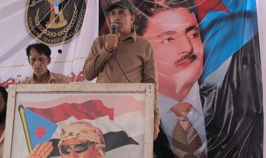 السوري:  يشد بصمود المعتصمين، ويدعو للاسراع باعلان الدولة الجنوبية