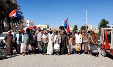 اليوم الثامن عشر لمخيم الاعتصام بسيئون: توافد شعبي وقبلي ورسائل سياسية ثابتة تؤكد خيار استعادة الدولة