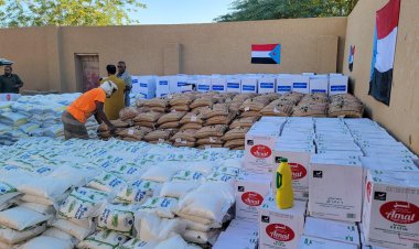 انتقالي القطن يواصل تنفيذ المرحلة الثانية من توزيع السلل الغذائية للأسر المحتاجة