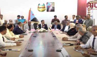 وزارة التربية والتعليم في العاصمة عدن تعلن تأييدها الكامل والمطلق لخطوات الرئيس الزُبيدي