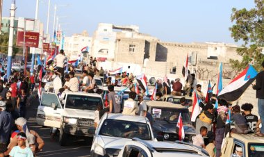 عدن تستقبل حشود الضالع في ساحة الاعتصام المفتوح للمطالبة بإعلان دولة الجنوب العربي