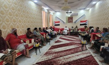 قبيلة الحوثرة بشرق حضرموت تستقبل شيخ شمل يافع بني مالك وممثل السلطان بحضور مشايخ ووجهاء