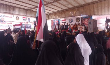 المطلب الشعبي للمعتصمين في أبين استعادة الدولة الجنوبية