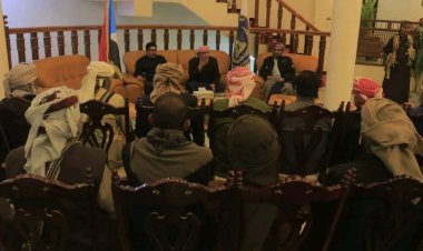 الكثيري يلتقي وجهاء وأعيان مديرية رخية