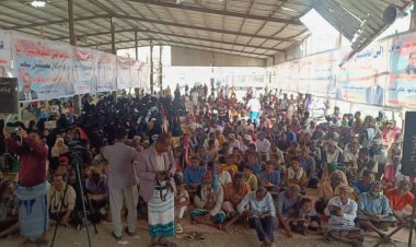 حشود جماهيريه كبيرة في مخيم الاعتصام بزنجبار دعما لاعلان الدولة الجنوبية*