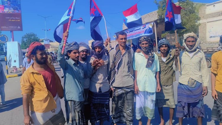 انتقالي أحور يشارك في المسيرة الجماهيرية بزنجبار احتفاءً بالنصر الكبير في وادي حضرموت