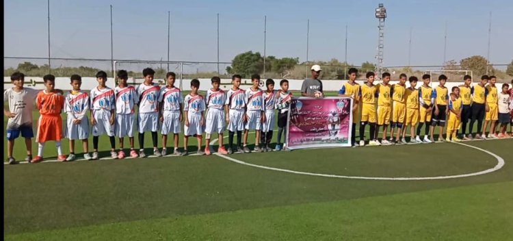 الصف التاسع بمدارس النهضة يحصد كأس دوري الذكرى الـ 58 للإستقلال الوطني بمدينة جعار