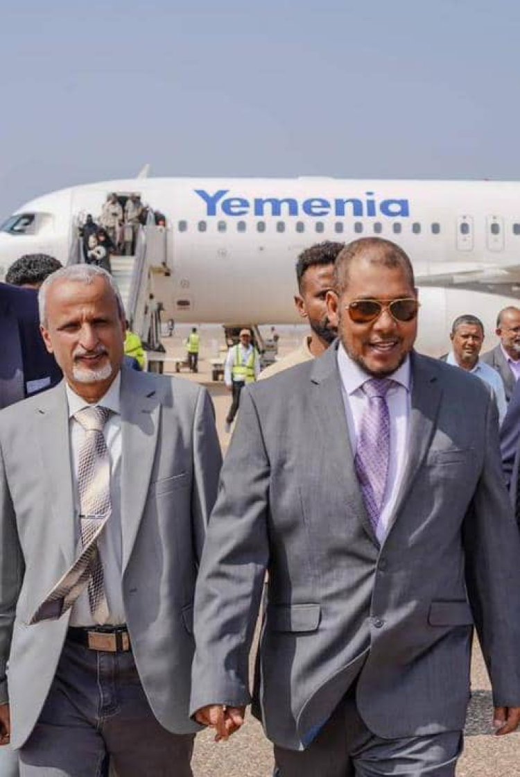 بتوجيهات الرئيس الزبيدي.. الوكيل الشبحي يزور سقطرى والمهرة ووادي حضرموت