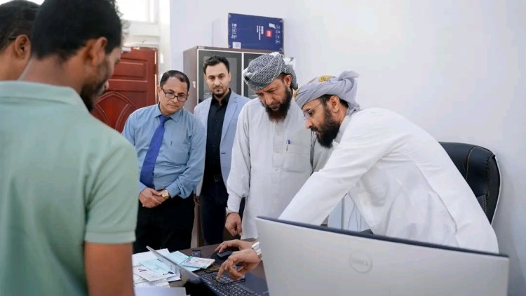 نائب وزير الأوقاف يتفقد قطاعات الوزارة ويطّلع على سير التعليم في المعهد العالي للإرشاد بعدن