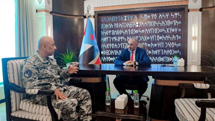 لتعزيز الأمن البحري.. الزُبيدي يناقش جاهزية قوات خفر السواحل وخطط مكافحة التهريب