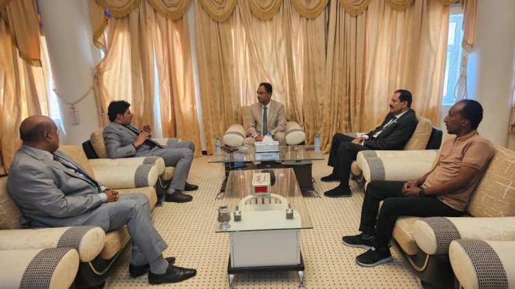 باعوم يلتقي مدير شركة النفط فرع وادي حضرموت