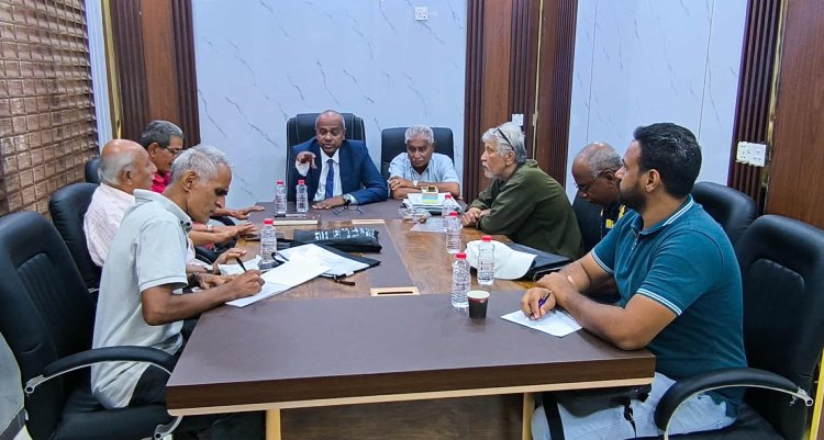 إتحاد الرياضات المائية يستكمل ترتيبات بطولة عدن 13 للسباحة في المياه المفتوحة