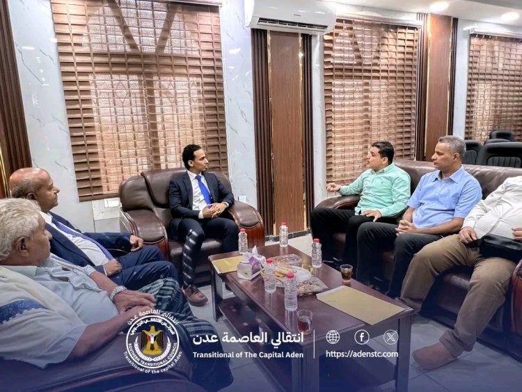 السقّاف يزور وزارة الشباب والرياضة بعدن ويبحث ترتيبات تطوير القطاع الرياضي