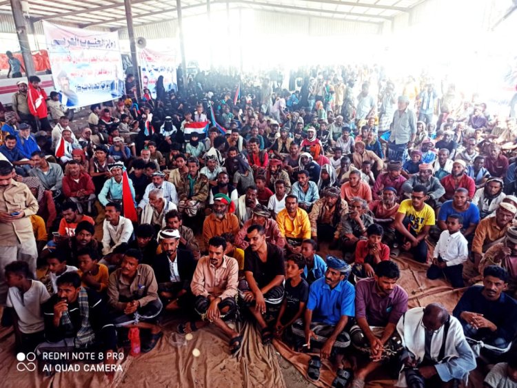 أبناء أبين يواصلون اعتصامهم المفتوح للمطالبة بإعلان دولة الجنوب العربي