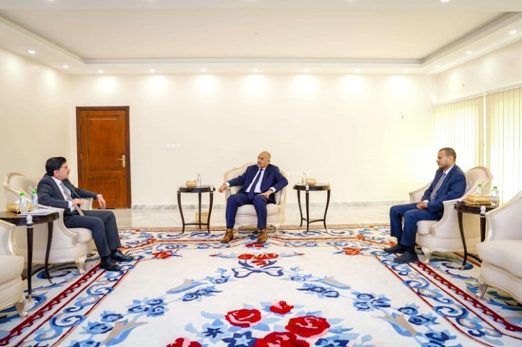 الزُبيدي يؤكد أهمية الحلول المستدامة لمعالجة أزمة المياه