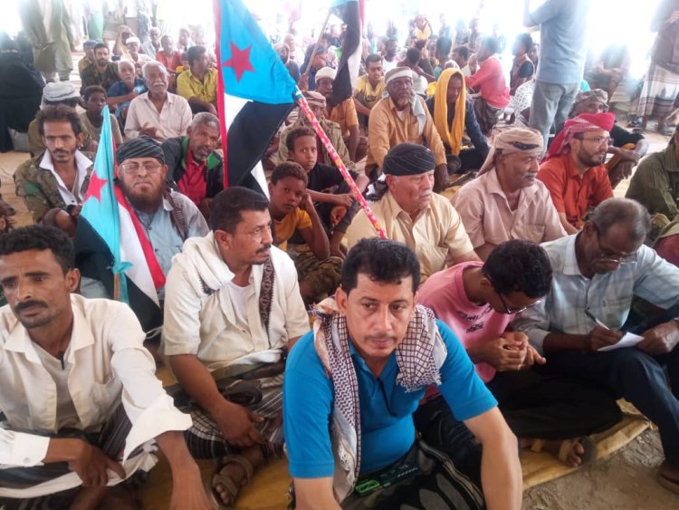 يوم بعد يوم في اعتصام أبين تعزز المطالب المشروعة لشعبنا