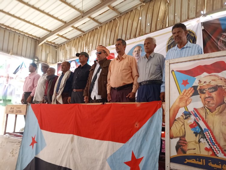 زنجبار تواصل اعتصامها المفتوح وسط انضمام شخصيات اجتماعية وقبلية بارزة