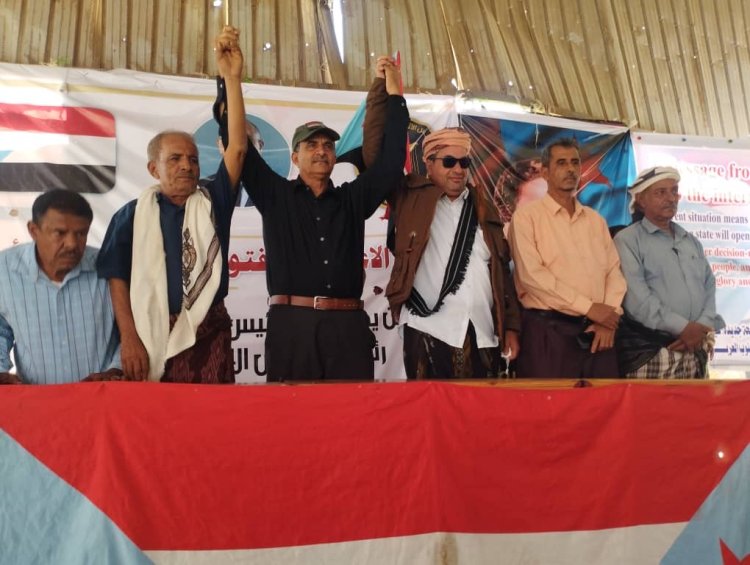 السوري : علينا ترك الصراعات القديمة وراء ظهورنا