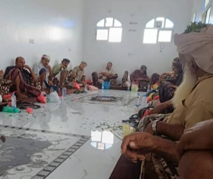 مشايخ وشخصيات اجتماعية من مديريتي لودر ومكيراس تعلن تأييدها لإعلان دولة الجنوب العربي