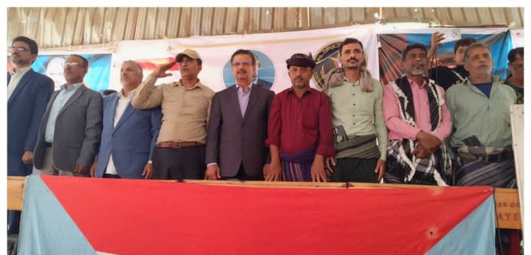 أبناء أبين يواصلون الاعتصام المفتوح دعمًا لاستعادة الدولة الجنوبية