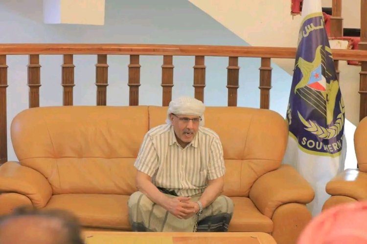 رئيس الجمعية الوطنية يستقبل شيوخ وأعيان قبيلة آل عفار في سيئون