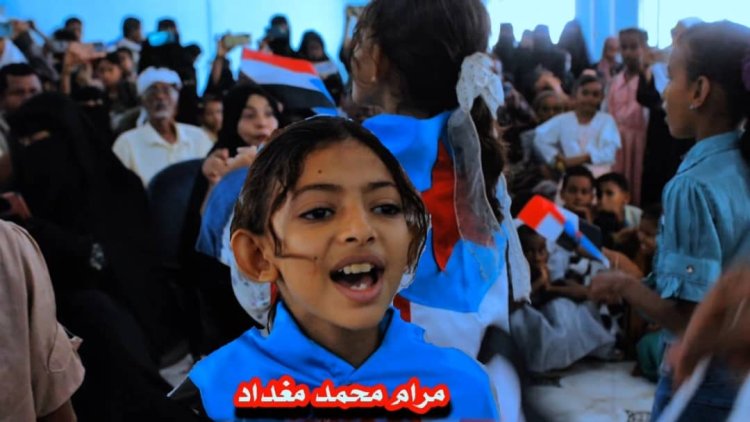 من عمق أبين الطفلة مرام قلب ينبض بالجنوب تتحدى السمع والنطق وتقدم الإعاقة خلف حب الوطن لتقدم درسا في الانتماء